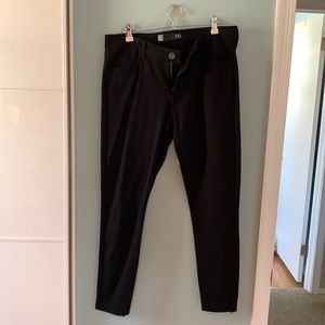 Kut from the Kloth size 10 pants